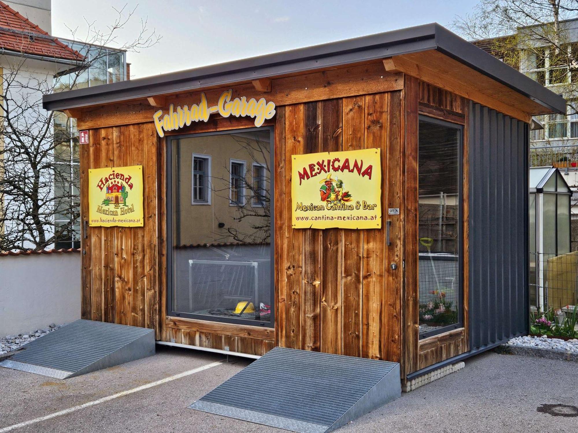 "Das Schlafzimmer" Erlebnis & Boutiquehotel - Ehemals Hacienda Mexicana Spittal an der Drau Bagian luar foto